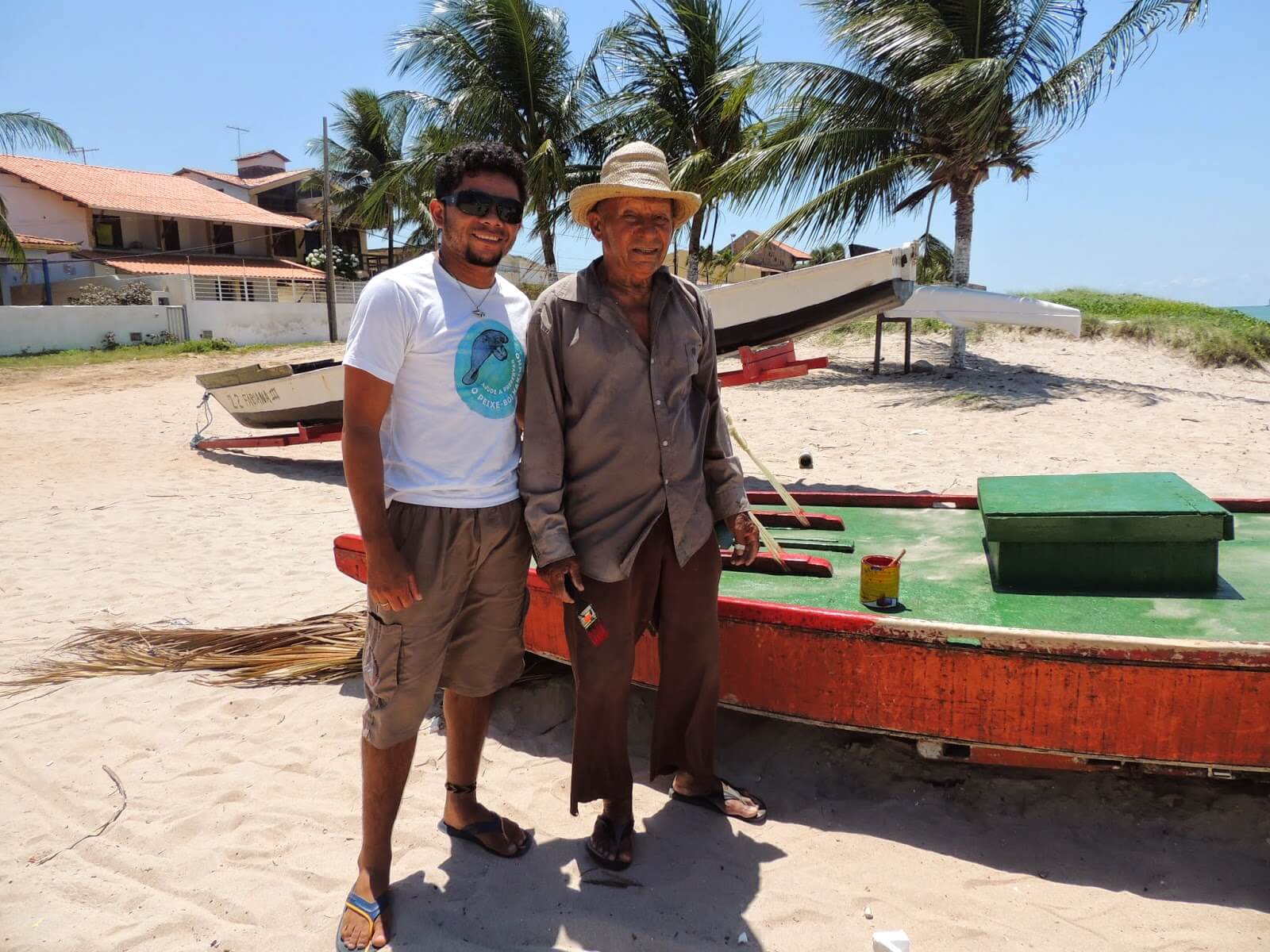 Imagem 4 de Campanha “Ajude a preservar o peixe-boi marinho” volta a percorrer praias da Paraíba